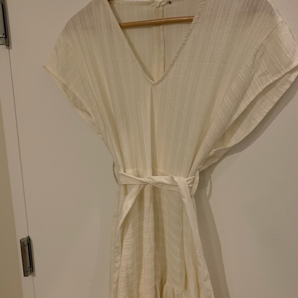 Zara Linen Dress - Picture 3 of 4